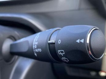 PEUGEOT 208 100Kw Gt 50Kwh 5Dr Auto