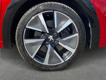 PEUGEOT 208 100Kw Gt 50Kwh 5Dr Auto