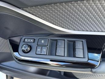 TOYOTA C-HR 1.8 Vvt-H Gpf Excel Suv 5Dr Petrol Hybrid Cvt Euro 6 (S/S) (122 