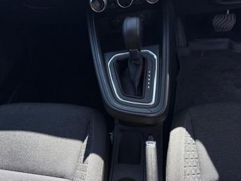 RENAULT CLIO 1.6 E-Tech Evolution Hatchback 5Dr Petrol Hybrid Auto Euro 6 (S/