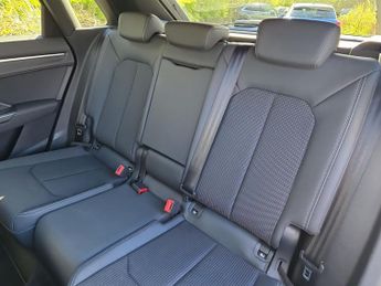 AUDI Q3 1.5 Tfsi Cod 35 S Line Suv 5Dr Petrol S Tronic Euro 6 (S/S) (150