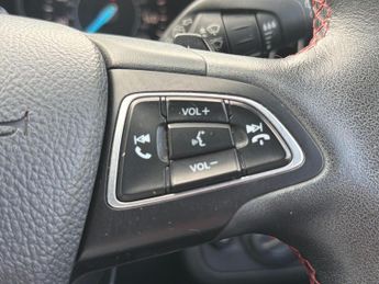 FORD KUGA 1.5 Tdci St-Line Suv 5Dr Diesel Powershift Euro 6 (S/S) (120 Ps)