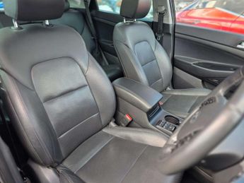 HYUNDAI TUCSON 2.0 Crdi 48V Mhd Premium Se 5Dr 4Wd Dct