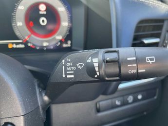 NISSAN QASHQAI 1.3 Dig-T Mh 158 Tekna 5Dr Xtronic