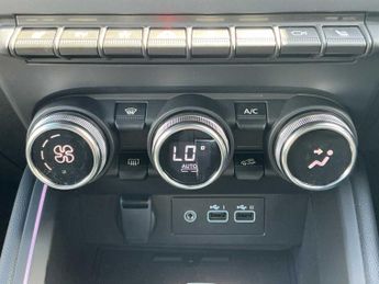 RENAULT CLIO 1.6 E-Tech Fh 145 Iconic Esprit Alpine 5Dr Auto