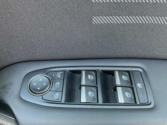 RENAULT CAPTUR 1.8 E-Tech Full Hybrid 160 Esprit Alpine 5Dr Auto