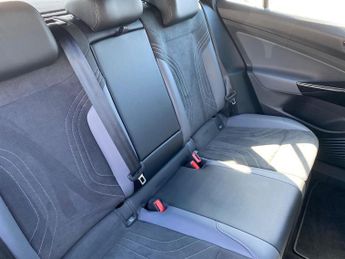 VOLKSWAGEN ID.4 109Kw Life Pure 52Kwh 5Dr Auto [110Kw Ch]