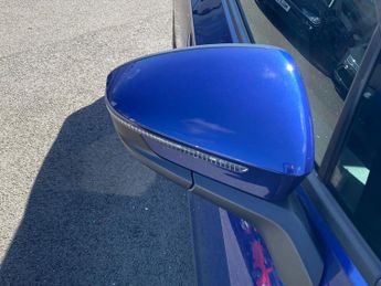 VOLKSWAGEN ID.4 109Kw Life Pure 52Kwh 5Dr Auto [110Kw Ch]