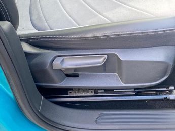 VOLKSWAGEN ID.3 Pro 58Kwh Family Hatchback 5Dr Electric Auto (145 Ps)