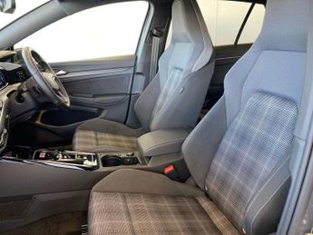 VOLKSWAGEN GOLF 2.0 Tdi 200 Gtd 5Dr Dsg