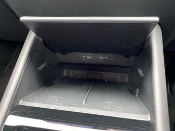VOLKSWAGEN TIGUAN 1.5 Tsi Ehybrid R-Line 5Dr Dsg