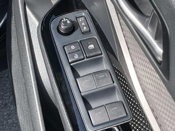 TOYOTA C-HR 1.8 Hybrid Excel 5Dr Cvt