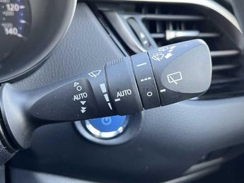 TOYOTA C-HR 1.8 Hybrid Excel 5Dr Cvt