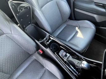 TOYOTA C-HR 1.8 Hybrid Excel 5Dr Cvt