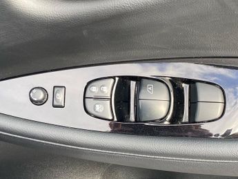 NISSAN LEAF 110Kw Tekna 40Kwh 5Dr Auto