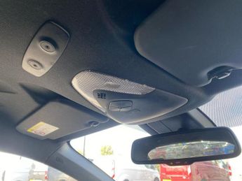 TOYOTA C-HR 1.8 Hybrid Dynamic 5Dr Cvt