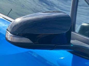 TOYOTA C-HR 1.8 Hybrid Dynamic 5Dr Cvt