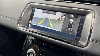 LAND ROVER RANGE ROVER EVOQUE 2.0 D200 R-Dynamic Se 5Dr Auto