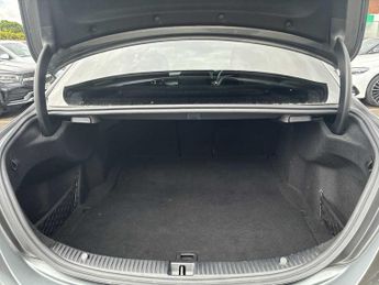 MERCEDES-BENZ C CLASS C220D Amg Line Premium 4Dr 9G-Tronic