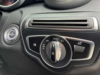 MERCEDES-BENZ C CLASS C220D Amg Line Premium 4Dr 9G-Tronic