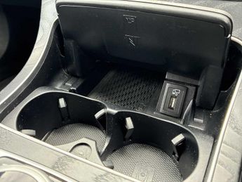 MERCEDES-BENZ C CLASS C220D Amg Line Premium 4Dr 9G-Tronic