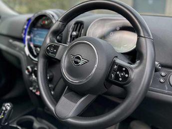 MINI COUNTRYMAN 1.5 Cooper Classic Premium Plus 5Dr Auto