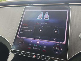 MERCEDES-BENZ EQE Eqe 300 180Kw Amg Line Premium 89Kwh 4Dr Auto
