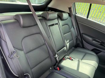 KIA SPORTAGE 1.6 Crdi Isg 4 5Dr Dct Auto