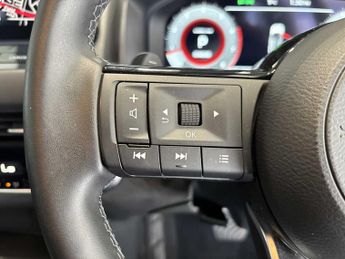 NISSAN QASHQAI 1.3 Dig-T Mh 158 N-Connecta 5Dr Xtronic