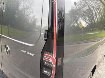 VOLKSWAGEN CADDY 1.5 Ehybrid 150 Commerce Van Dsg [Bus/Tech]