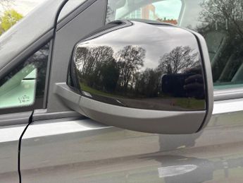 VOLKSWAGEN CADDY 1.5 Ehybrid 150 Commerce Van Dsg [Bus/Tech]