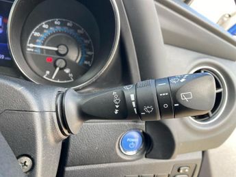 TOYOTA AURIS 1.8 Vvt-H Icon Tech Hatchback 5Dr Petrol Hybrid Cvt Euro 6 (S/S)