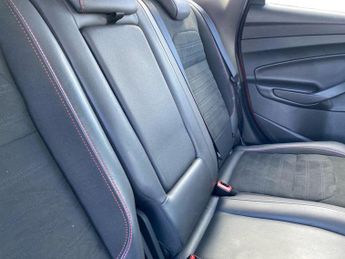 FORD KUGA 1.5 Tdci St-Line Suv 5Dr Diesel Powershift Euro 6 (S/S) (120 Ps)