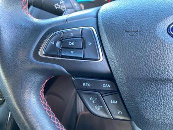 FORD KUGA 1.5 Tdci St-Line Suv 5Dr Diesel Powershift Euro 6 (S/S) (120 Ps)