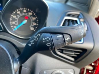 FORD KUGA 1.5 Tdci St-Line Suv 5Dr Diesel Powershift Euro 6 (S/S) (120 Ps)