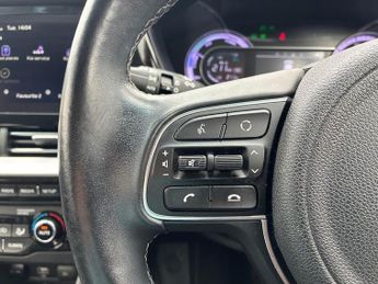 KIA NIRO Niro 1.6 Gdi Phev 3 5Dr Dct Estate