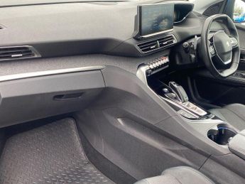 PEUGEOT 3008 1.5 Bluehdi Allure Premium 5Dr Eat8