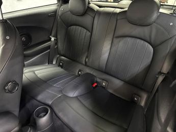 MINI HATCHBACK Cooper Se 32.6Kwh Level 3 Hatchback 3Dr Electric Auto (184 Ps)