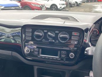 VOLKSWAGEN UP 1.0 Move Up! Hatchback 5Dr Petrol Asg Euro 5 (60 Ps)