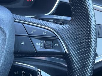 AUDI Q3 2.0 Tdi 35 S Line Suv 5Dr Diesel S Tronic Euro 6 (S/S) (150 Ps)