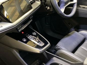AUDI Q4 210Kw 45 82Kwh Sport 5Dr Auto [Leather]