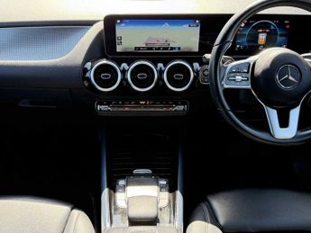 MERCEDES-BENZ GLA Gla 200 Sport Executive 5Dr Auto