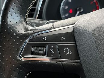 SEAT LEON 2.0 Tsi Cupra 300 Hatchback 5Dr Petrol Dsg Euro 6 (S/S) (300 Ps)