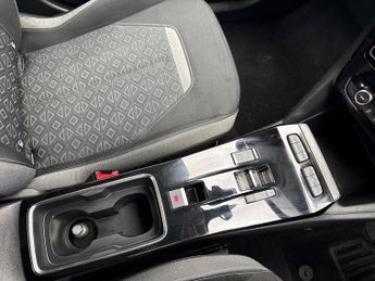 VAUXHALL MOKKA 50Kwh Se Premium Suv 5Dr Electric Auto (136 Ps)