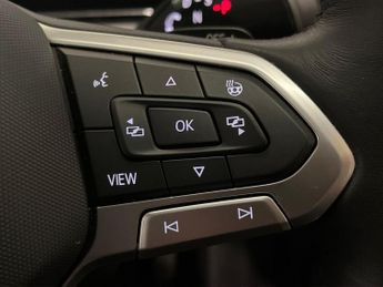 VOLKSWAGEN TIGUAN 1.5 Etsi Mhev Elegance Suv 5Dr Petrol Hybrid Dsg Euro 6 (S/S) (1