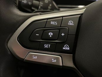 VOLKSWAGEN TIGUAN 1.5 Etsi Mhev Elegance Suv 5Dr Petrol Hybrid Dsg Euro 6 (S/S) (1