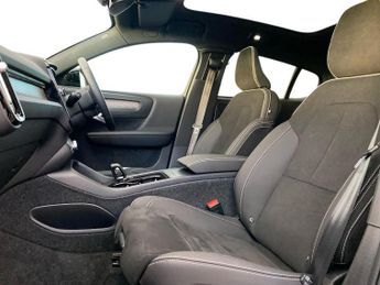 VOLVO EC40 Twin Motor Performance 82Kwh Ultra Black Edition Suv 5Dr Electri