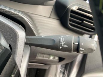 PEUGEOT 208 50Kwh Gt Hatchback 5Dr Electric Auto (7.4Kw Charger) (136 Ps)