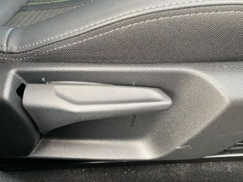 PEUGEOT 208 50Kwh Gt Hatchback 5Dr Electric Auto (7.4Kw Charger) (136 Ps)