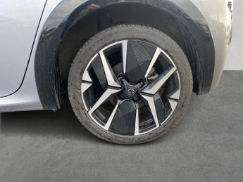 PEUGEOT 208 50Kwh Gt Hatchback 5Dr Electric Auto (7.4Kw Charger) (136 Ps)